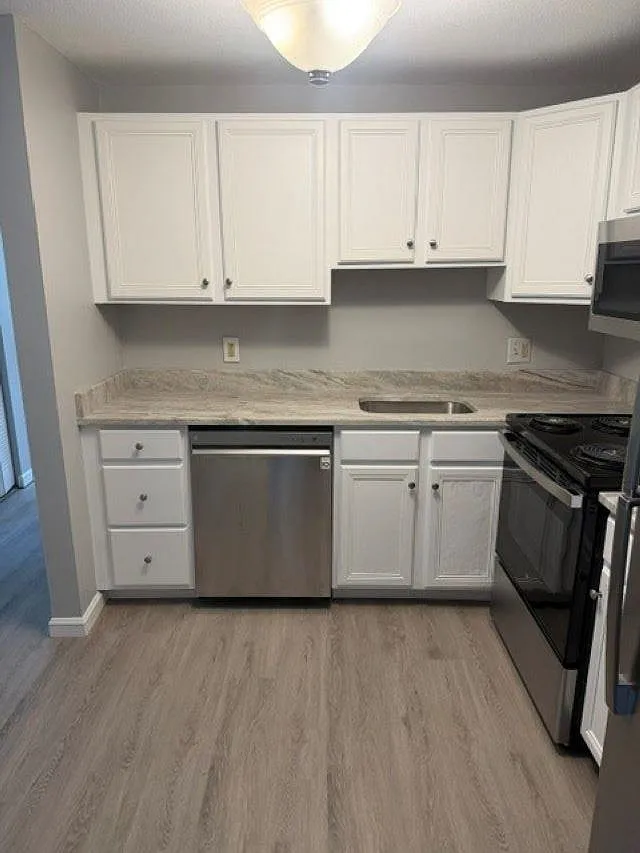 Pinewood Estates — Photo 4