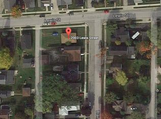 2003 2005 Lewis St, Marinette, WI 54143