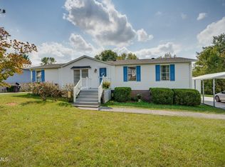 329 Juniper Cir, Bristol, TN 37620