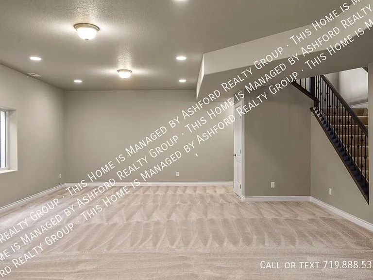 7215 Rim Bluff Ln — Photo 21