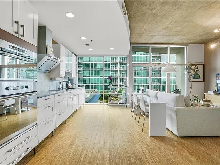 923 Peachtree St NE #924 — Photo 17