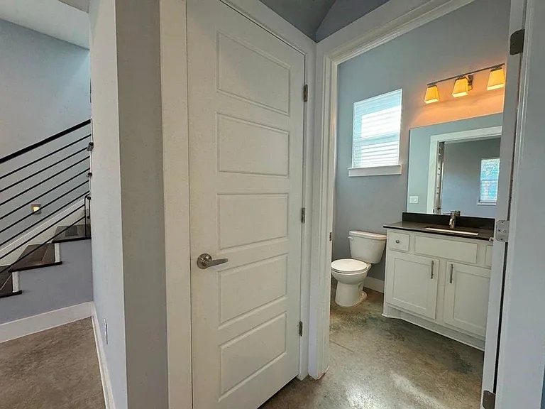 6201 Felix Ave #A — Photo 15