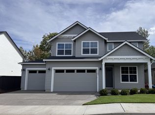 1261 Rachel Ln, Molalla, OR 97038