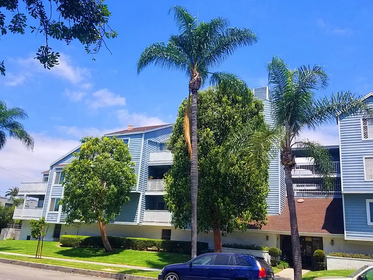 955 E 3rd St #206 — Photo 9