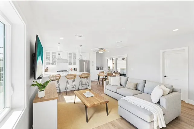 3 bed, 1550 sqft, $6,000 — Photo 2