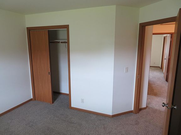 5th image of 1605 Briarwood Ln