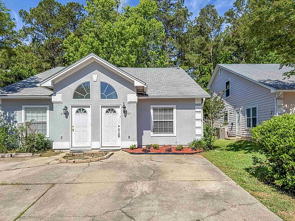 2nd image of 3067 Royal Palm Way