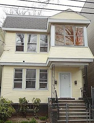 BROOK FRONT