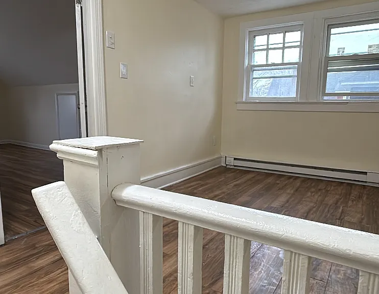 318 Ardmore Ave #2 — Photo 5