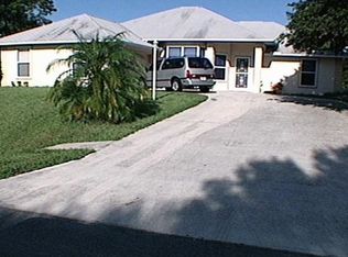 475 Arbor St, Sebastian, FL 32958