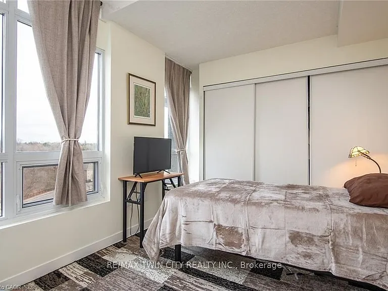 150 Water St N #803 — Photo 18
