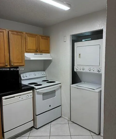 7831 Colony Cir N #201 — Photo 3