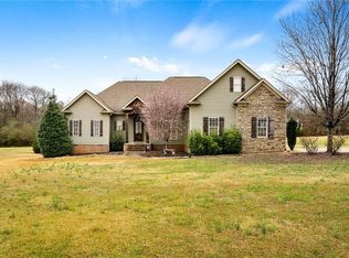108 Thompson Rd, Pendleton, SC 29670
