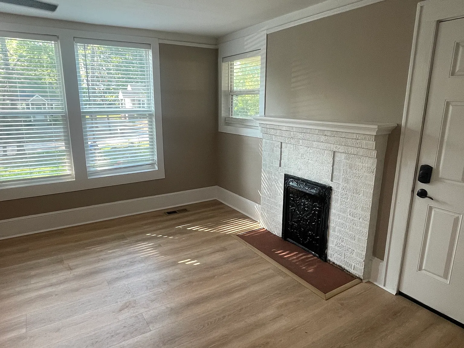 Dempsey St, Greenville — Photo 2