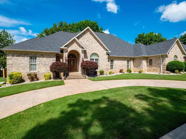 1225 Windsor Ct, Benton, AR 72019