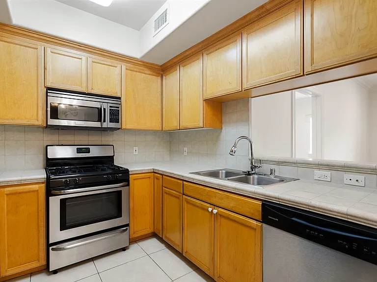 3328 Oakhurst Ave — Photo 18
