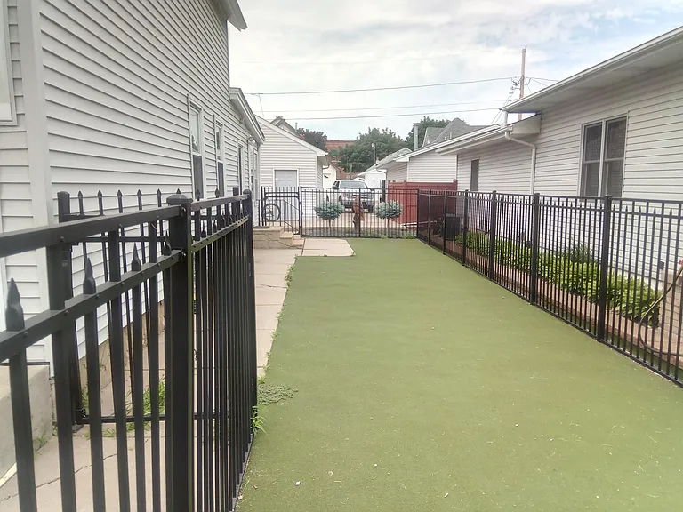 721 Watson Ave — Photo 9