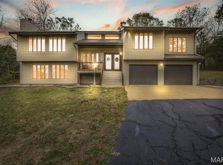 12535 Tall Pine Dr, Sainte Genevieve, MO 63670