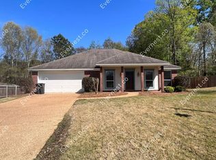 2032 S Cobblestone Cv, Brandon, MS 39042