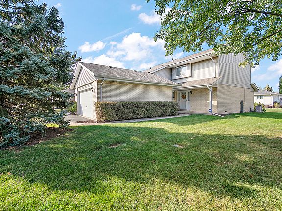 3rd image of 7732 W 158th Ct