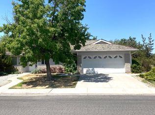 571 Meadow Glen Dr, Fallon, NV 89406