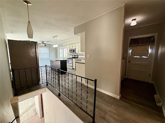 2nd image of 1202 Florida Ave