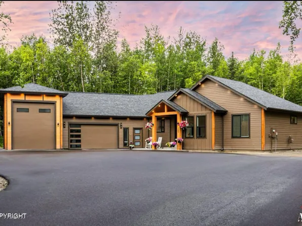 365 W Crestwood Ave, Wasilla, AK 99654