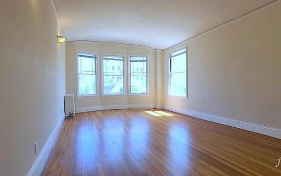 2nd image of 2201 Pacific Ave #505