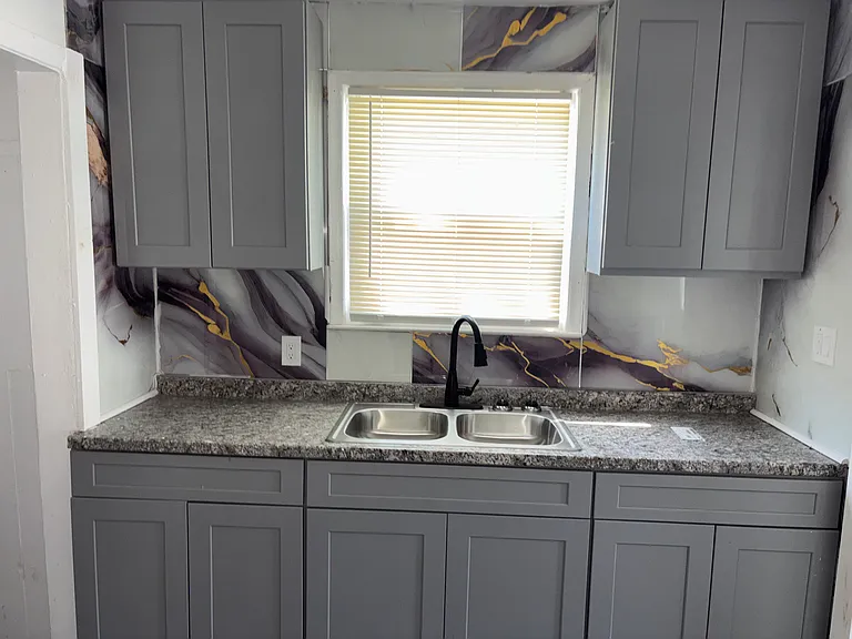 9990 Artesian St — Photo 5