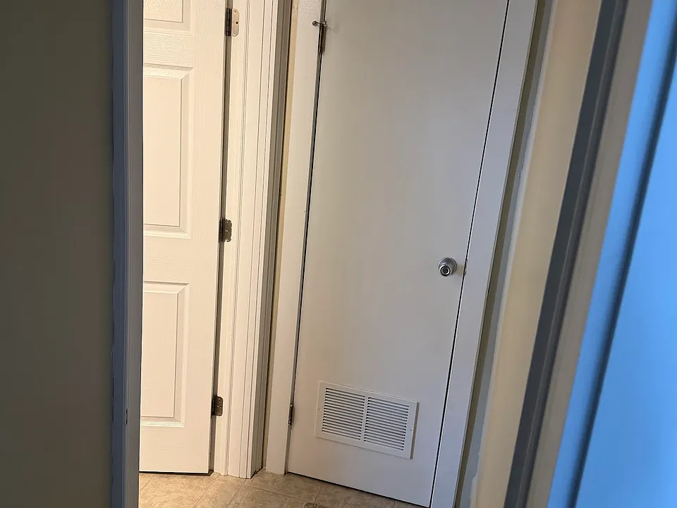 HALL TO BATHROOM