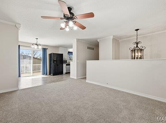 4th image of 101 El Caballo Dr