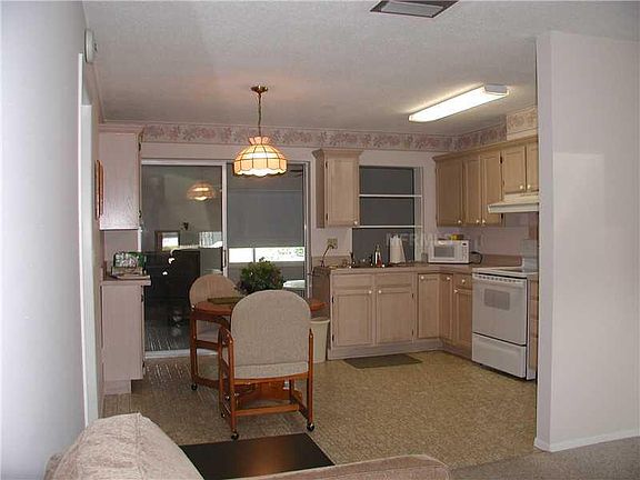 5th image of 9987 41st St N