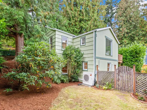 9600 17th Avenue NE, Seattle, WA 98115