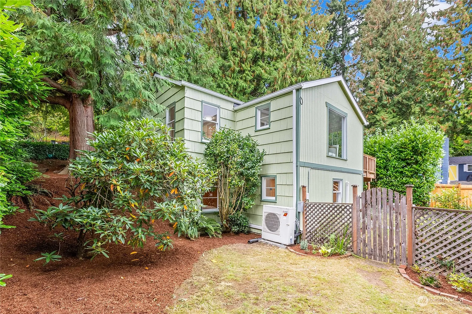9600 17th Avenue NE photo 1