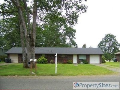 9613 Northlake Dr SW, Lakewood, WA, 98498