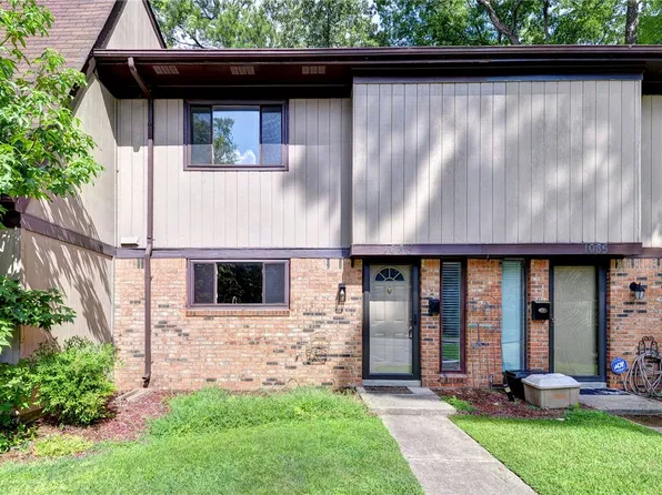 1083 Willow Green Dr, Newport News, VA 23602