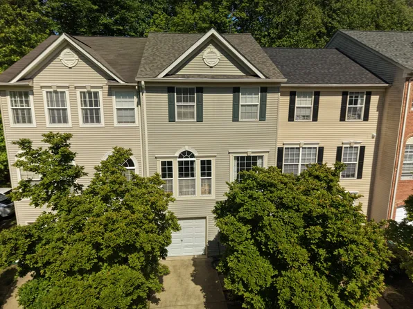 8369 Jovin Cir, Springfield, VA 22153