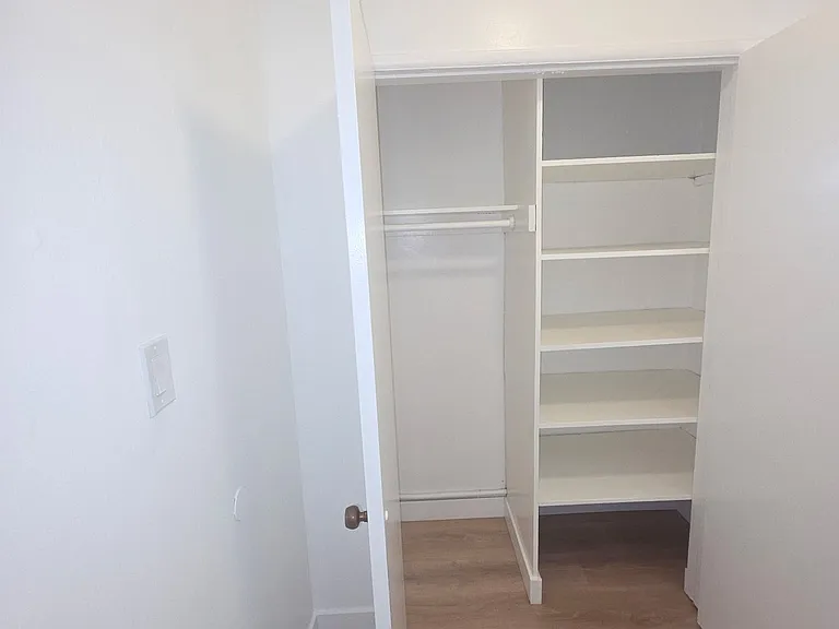 931 S Trident St #B — Photo 21