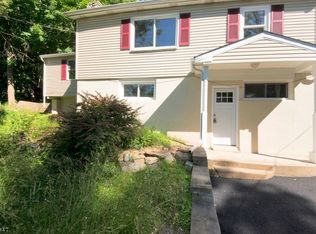 130 Hillside Dr, Newton, NJ 07860