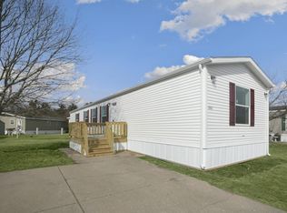 1814 Parke Pl, Elkhart, IN 46514