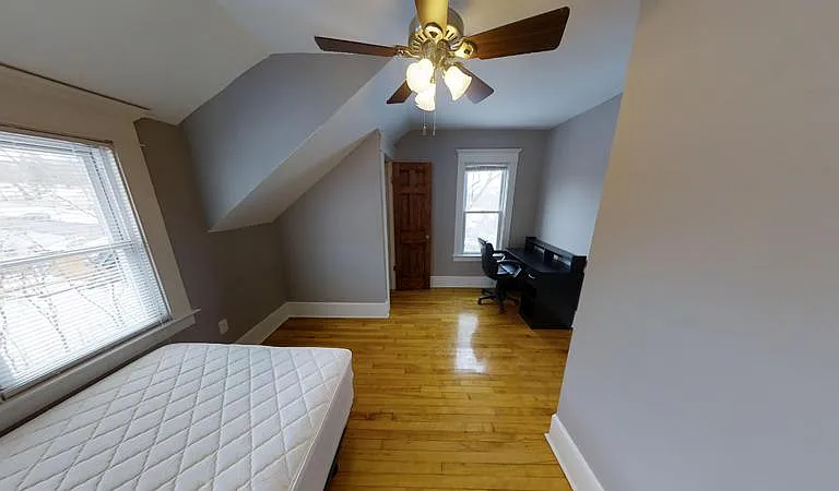 918 E Colvin St — Photo 11