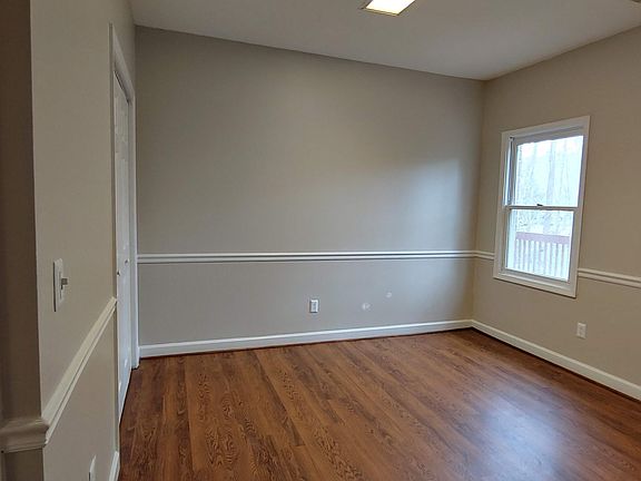 2nd image of 609 S Lake Dr APT 24