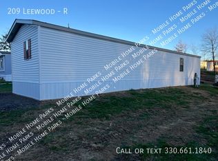 209 Leewood Dr #R, New Kensington, PA 15068