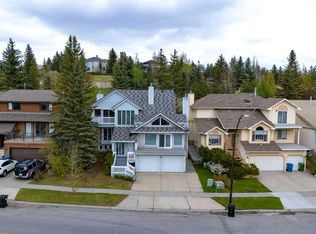 164 W Hawksbrow Dr NW, Calgary, AB T3G3E2