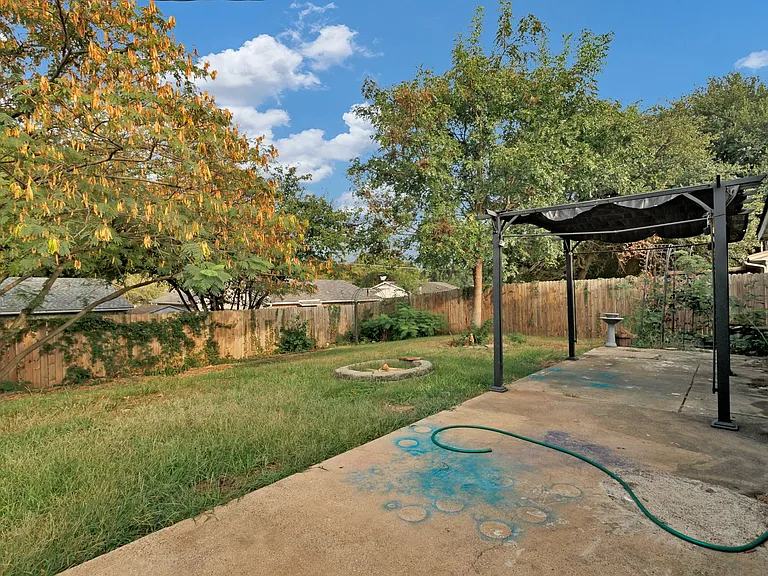6104 Kelly Elliott Rd — Photo 25