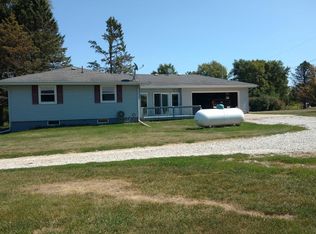 2117 S Trivoli Rd, Trivoli, IL 61569