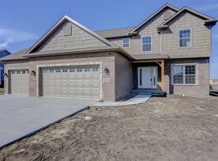 1704 Eagle Rd, Champaign, IL 61822