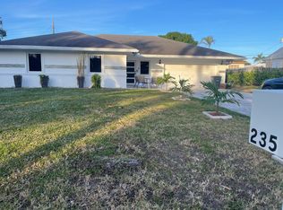 210 NW 3rd Ct, Boca Raton, FL 33432