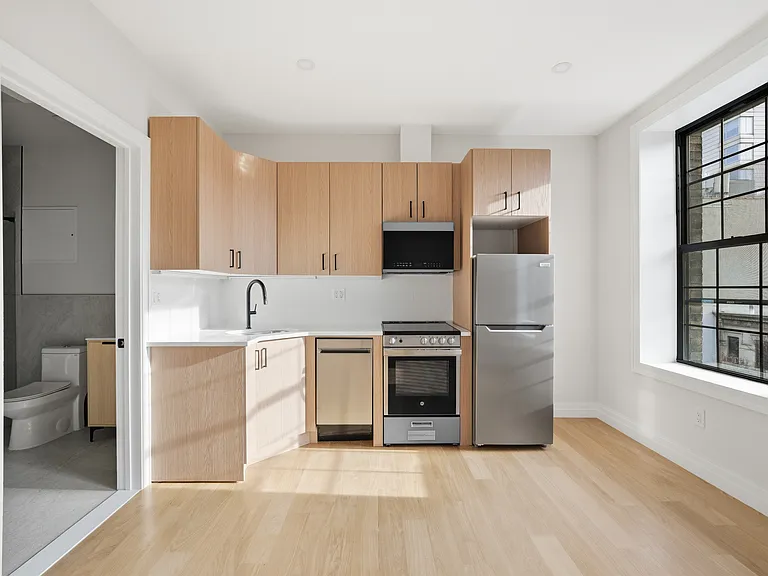 117 W 111th St #10 — Photo 2