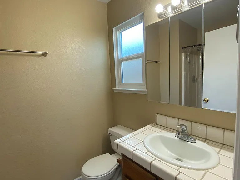 367 Strauss Ln — Photo 10
